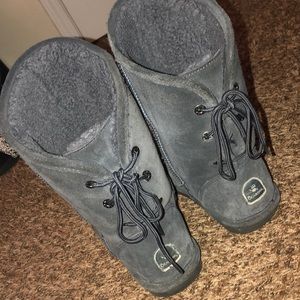 Bear paw fur lined boots
